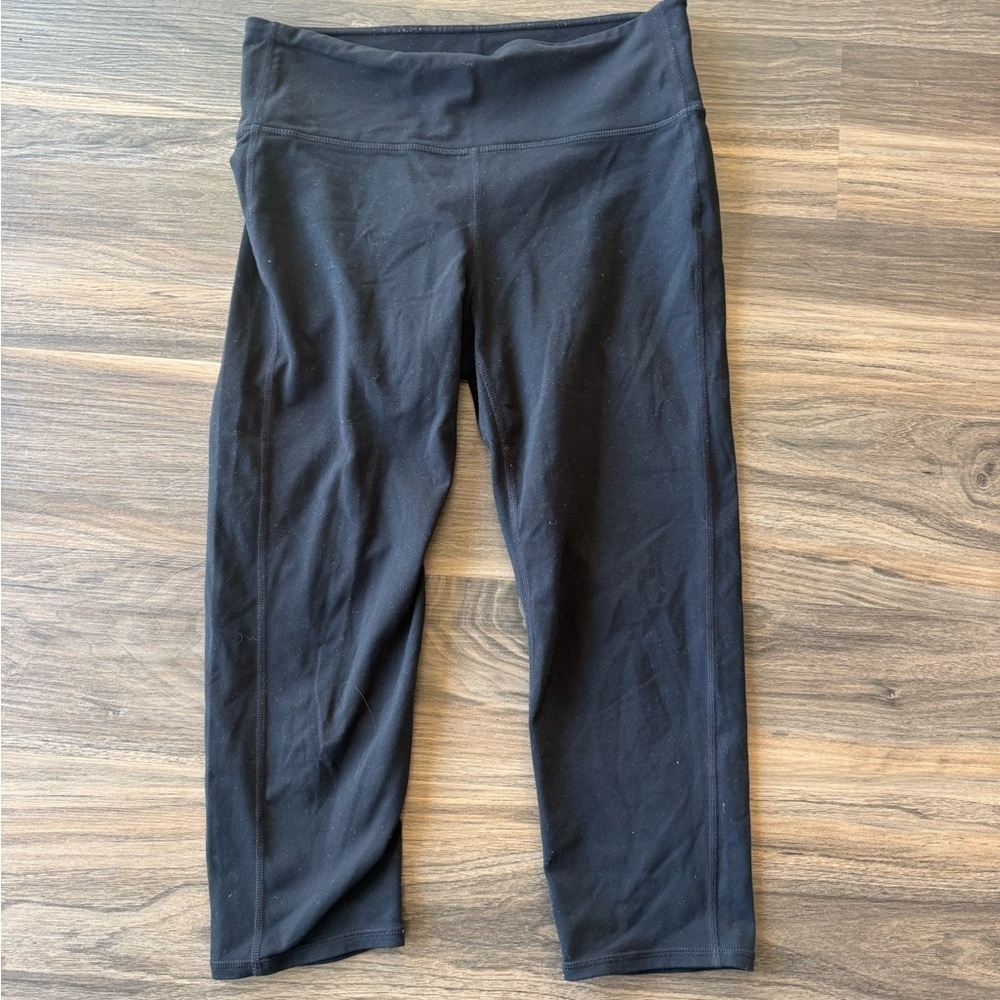 Athleta Black Crop Leggings sz M